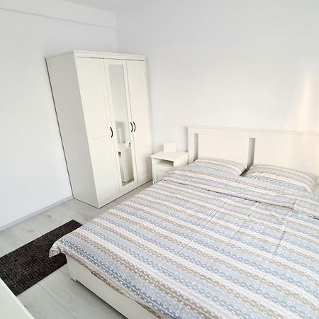 Belle Apartments - Central Pitesti Bagian luar foto