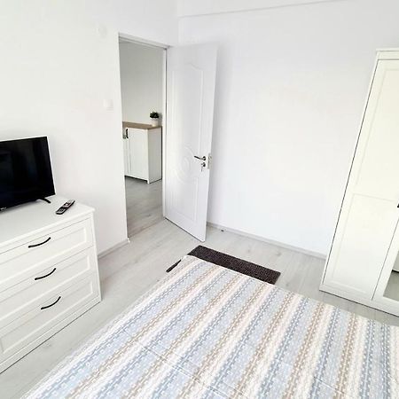 Belle Apartments - Central Pitesti Bagian luar foto